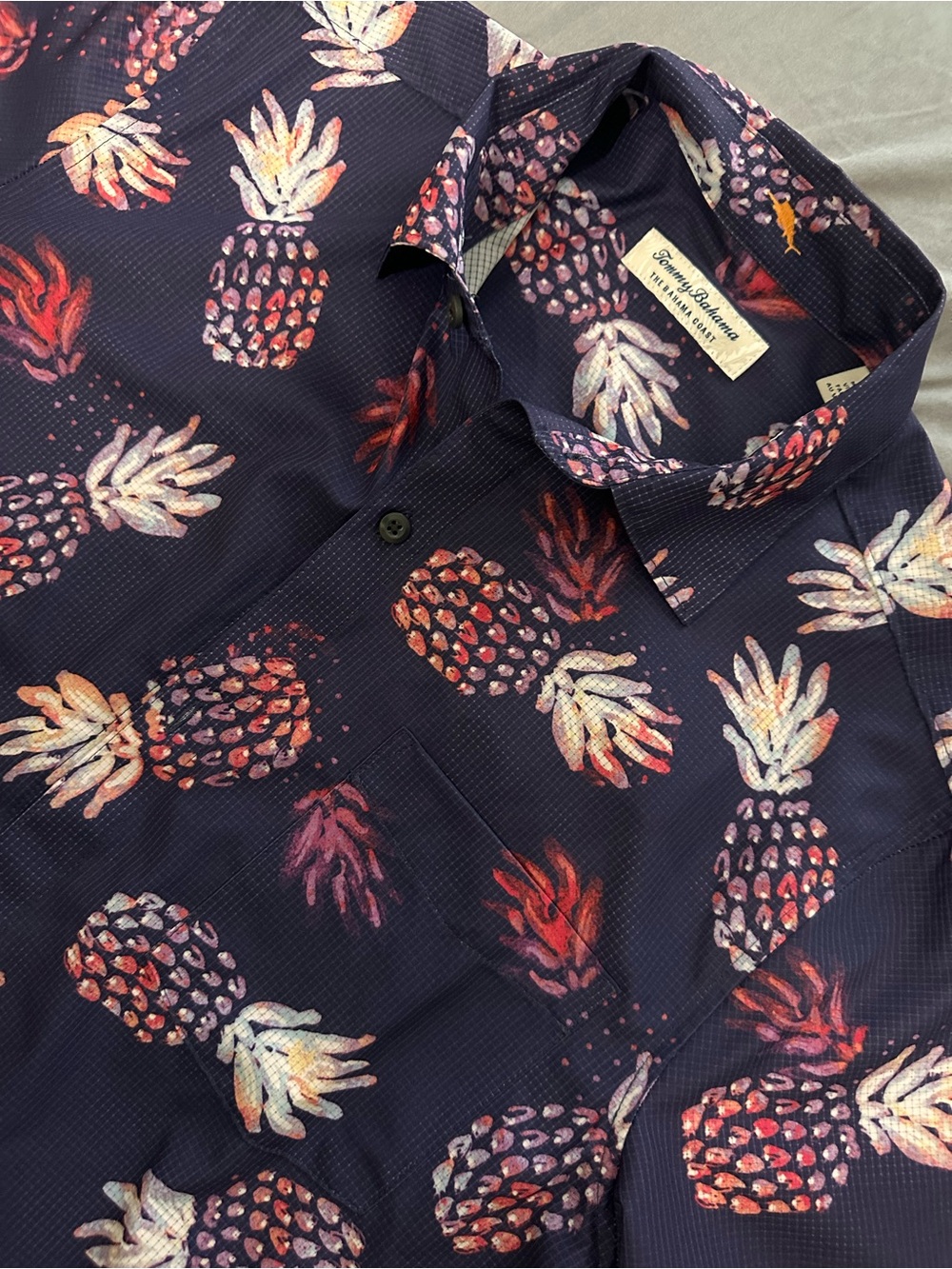 Tommy Bahama IslandZone Polo Shirt Men's M Blue Pineapple Tropical bahaha coast